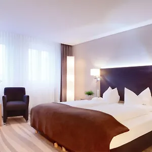 Ringhotel Loew's Merkur Hotel